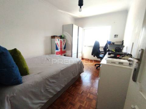 Apartamento com garagem
