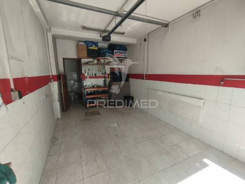 Apartamento com garagem