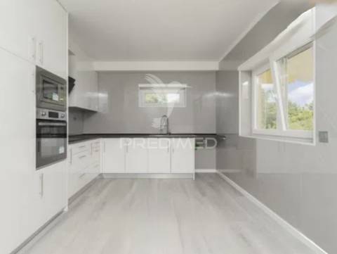 Moradia t3 com garagem renovada – argoncilhe