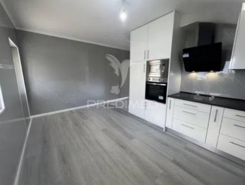 Moradia t3 com garagem renovada – argoncilhe