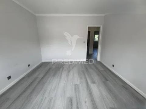 Moradia t3 com garagem renovada – argoncilhe