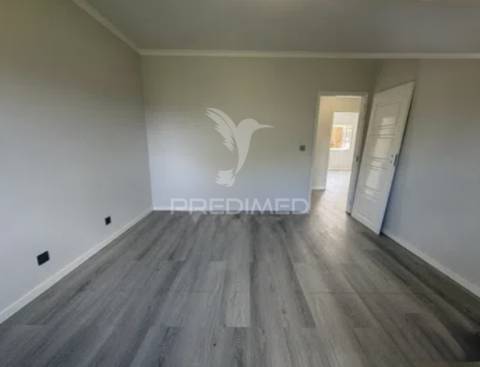 Moradia t3 com garagem renovada – argoncilhe