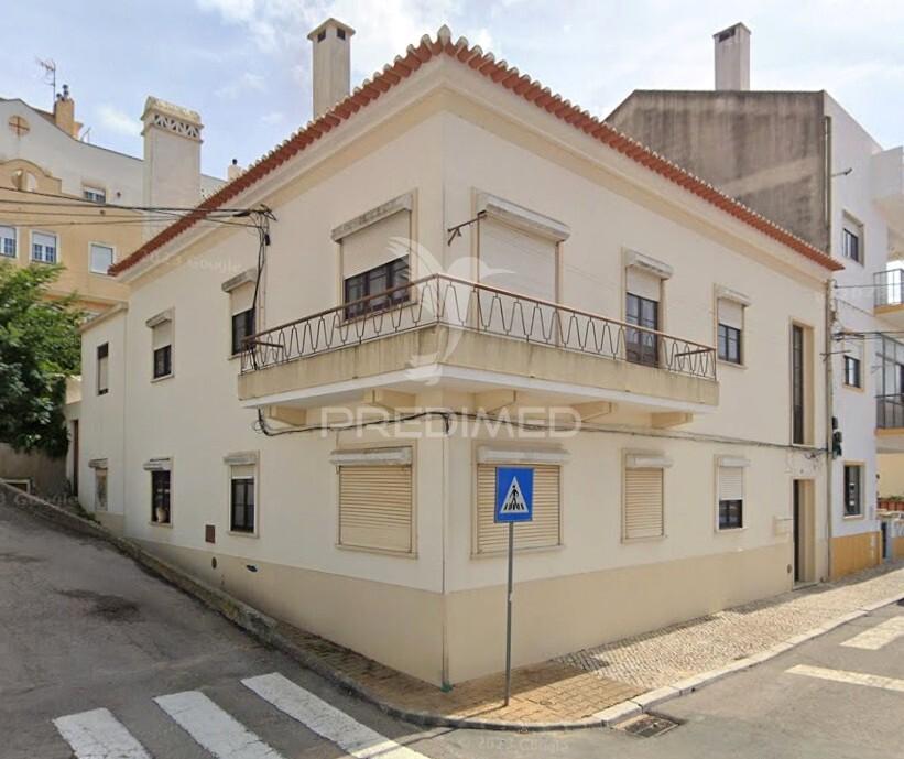 Andar de moradia para arrendamento