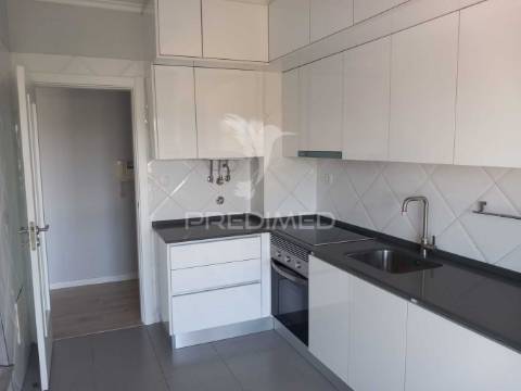 T2 renovado monte junto á universidade