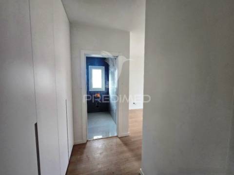 Moradia isolada t4, c/garagem, na qta. belavista, qta. anjo