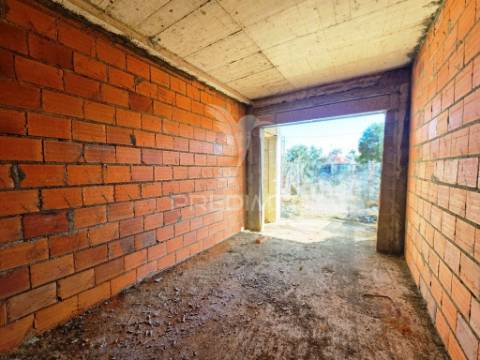 Moradia isolada t4, c/piscina e garagem, qta. marquesa iii