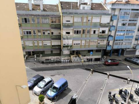 T3 transformado em t2 no centro de sacavém - oportunidade