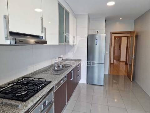 Apartamento t2 c/ garagem ? são bernardo, aveiro