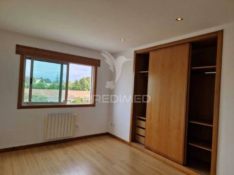 Apartamento t2 c/ garagem ? são bernardo, aveiro