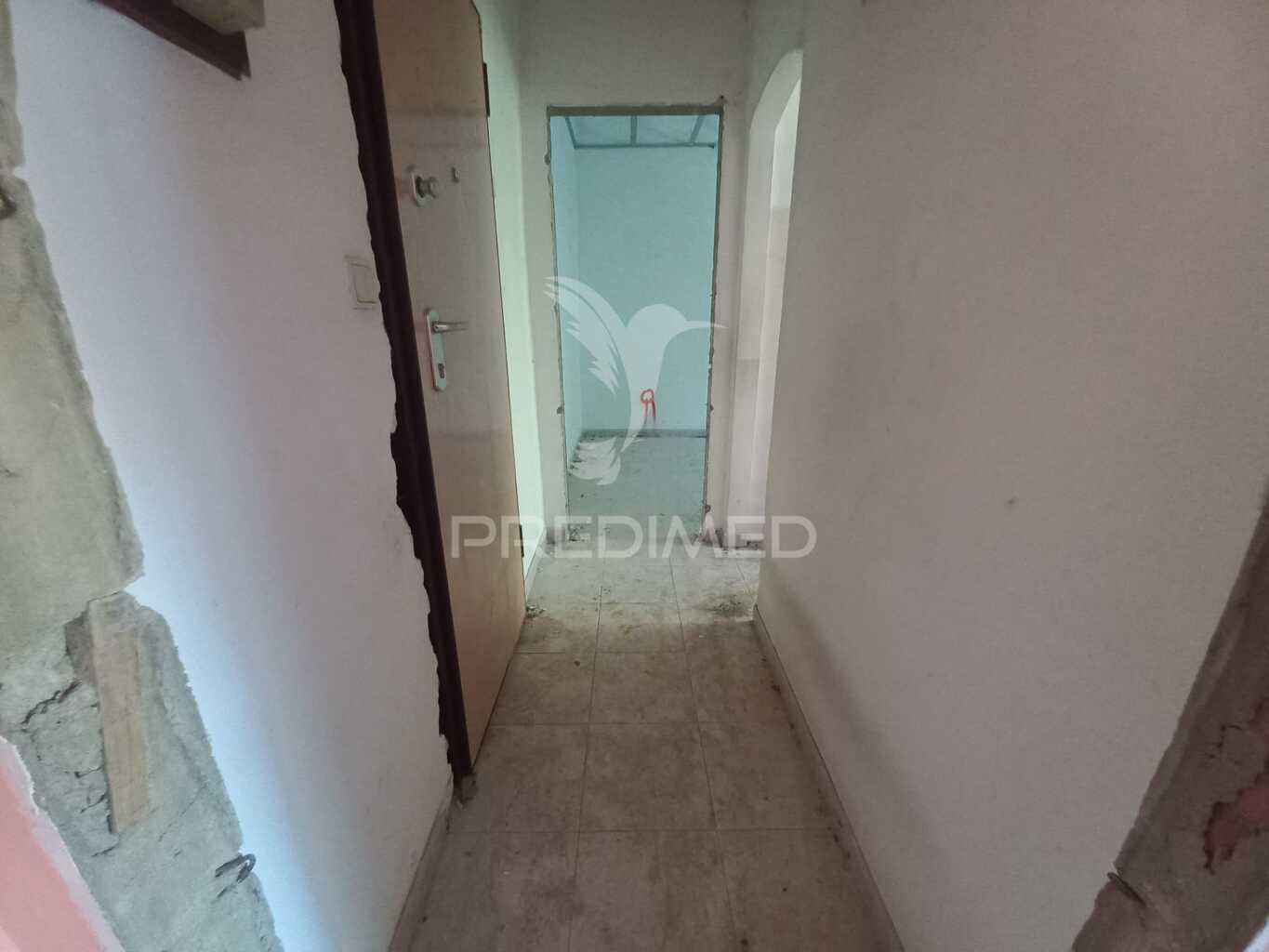 Apartamento t1 em remodelação – baixa da banheira