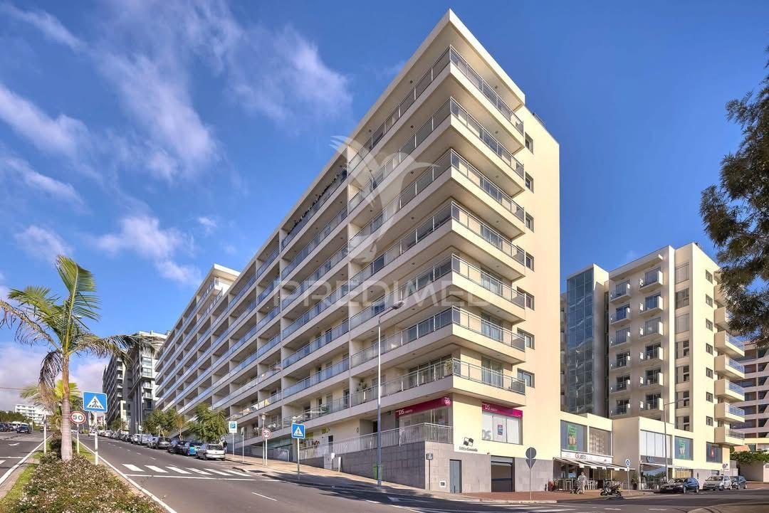 Vendo apartamento t2 nos piornais edificio concordia