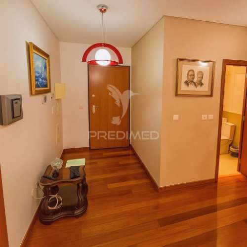 Vendo apartamento t2 nos piornais edificio concordia