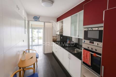 Vendo apartamento t2 nos piornais edificio concordia