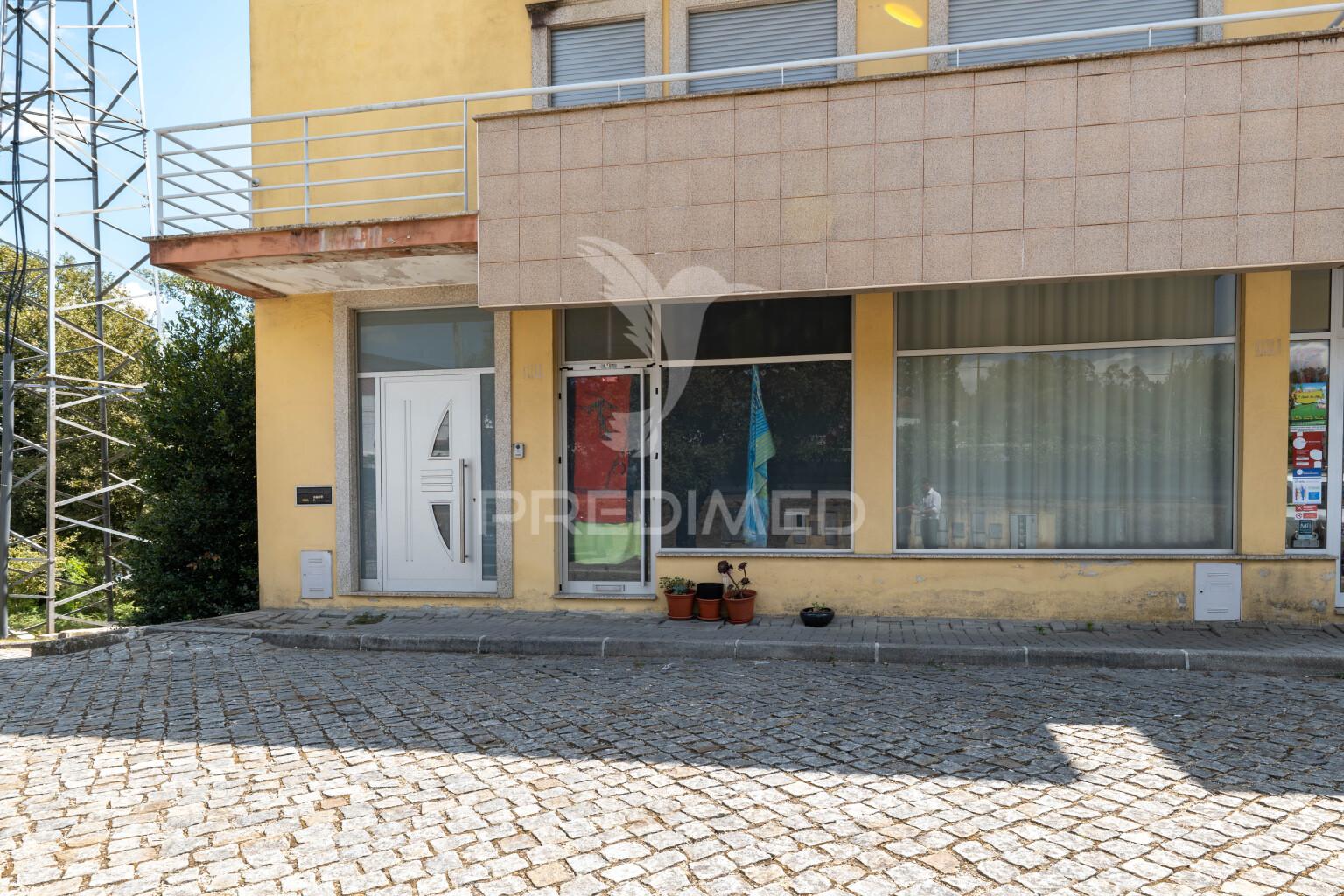 Apartamento t2 – loja convertida em habitação | entre braga e barcelos