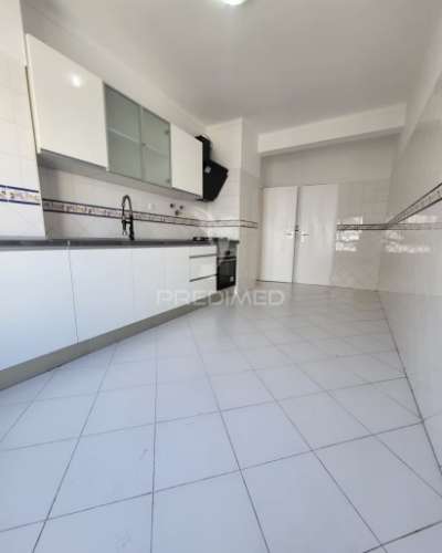 T2 em paio pires, seixal – oportunidade única para viver com qualidade!
