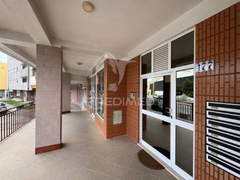 Apartamento t4 no centro das taipas