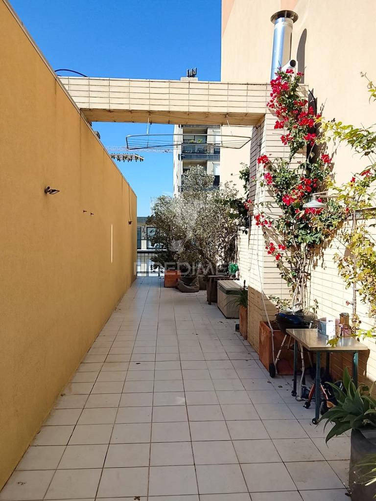Apartamento t2 com terraço e garagem em matosinhos sul