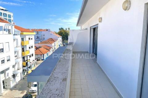 Apartamento t3 - com vista mar