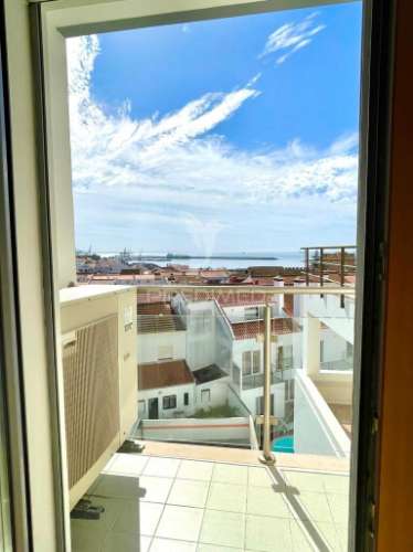 Apartamento t3 - com vista mar