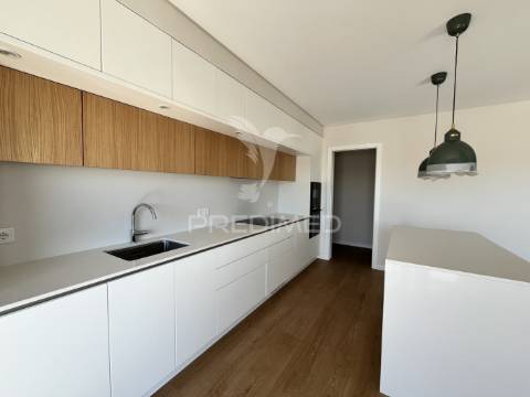 Apartamento t3 exclusivo na prestigiada baixa de olhão
