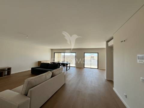 Apartamento t3 exclusivo na prestigiada baixa de olhão