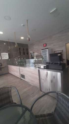 Oportunidade única de arrendamento – take-away aranguês