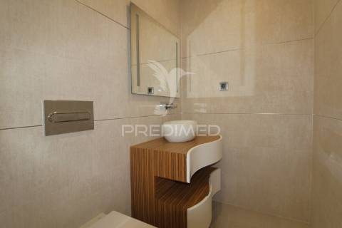 Duplex t3+1 com grandes terraços - montijo