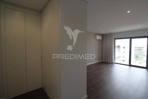 Duplex t3+1 com grandes terraços - montijo