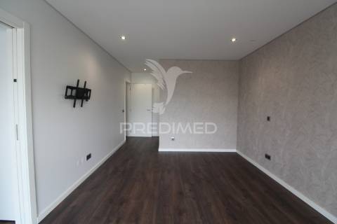 Duplex t3+1 com grandes terraços - montijo