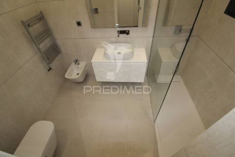 Duplex t3+1 com grandes terraços - montijo