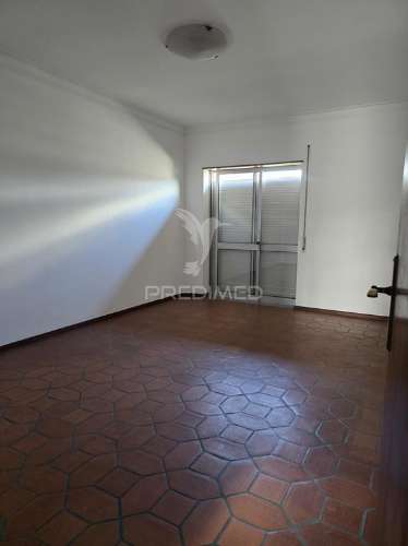 Apartamento t2 com sótão e garagem eiras coimbra
