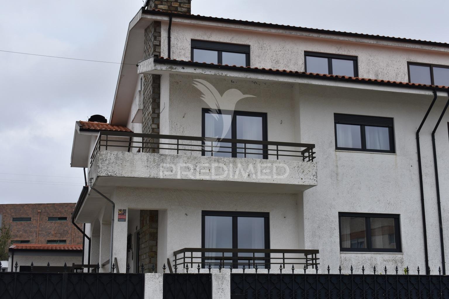 Excelente moradia em vila nova de gaia