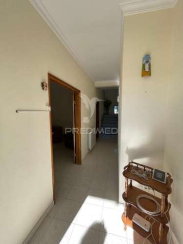 Moradia em almendra – vila nova de foz côa
