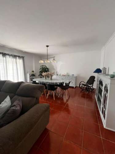 Apartamento t3  no centro da cidade com vista sobre o rio douro, no peso da régua
