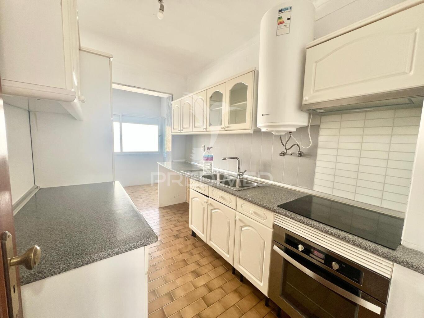 Apartamento t2- 1º andar | cotovia - quintinha, sesimbra
