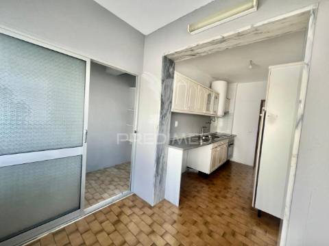 Apartamento t2- 1º andar | cotovia - quintinha, sesimbra