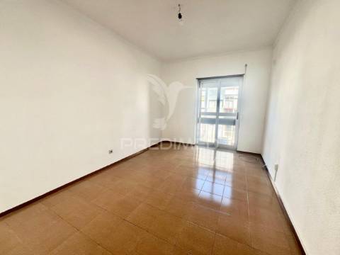 Apartamento t2- 1º andar | cotovia - quintinha, sesimbra