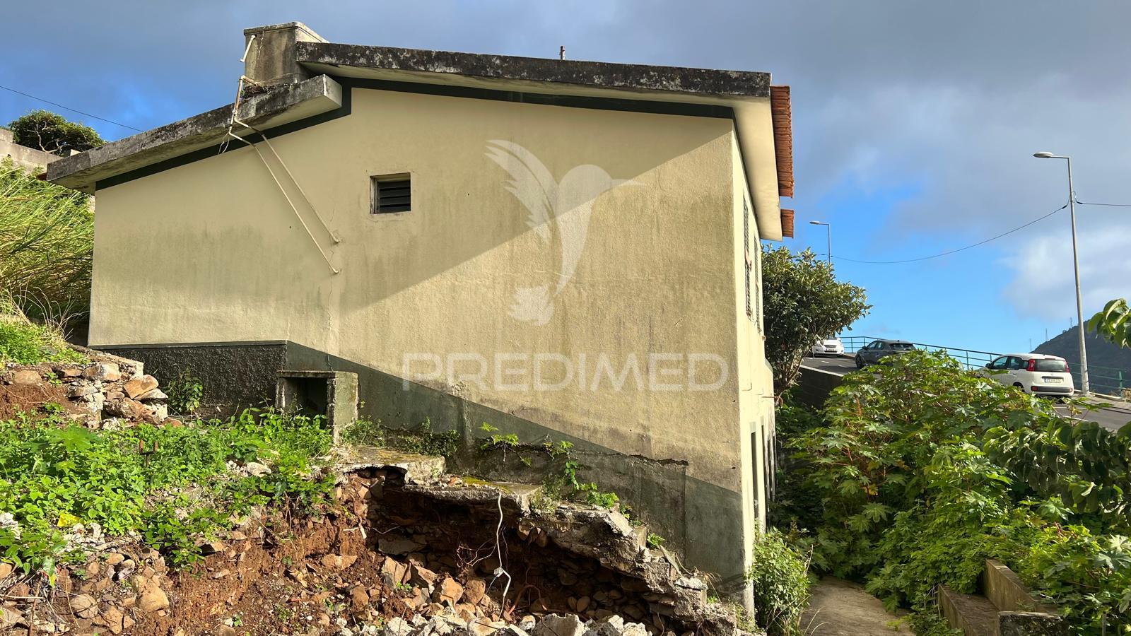 Moradia t3  em machico - ilha da madeira