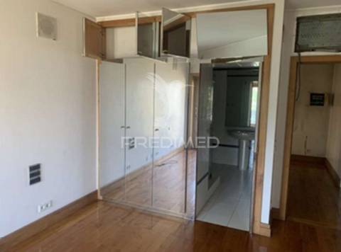 Viver em  zona premium de azurém – guimarães