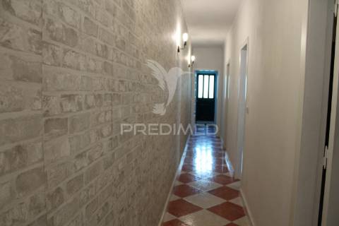 Moradia rc com quintal