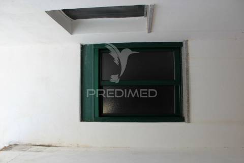Moradia rc com quintal