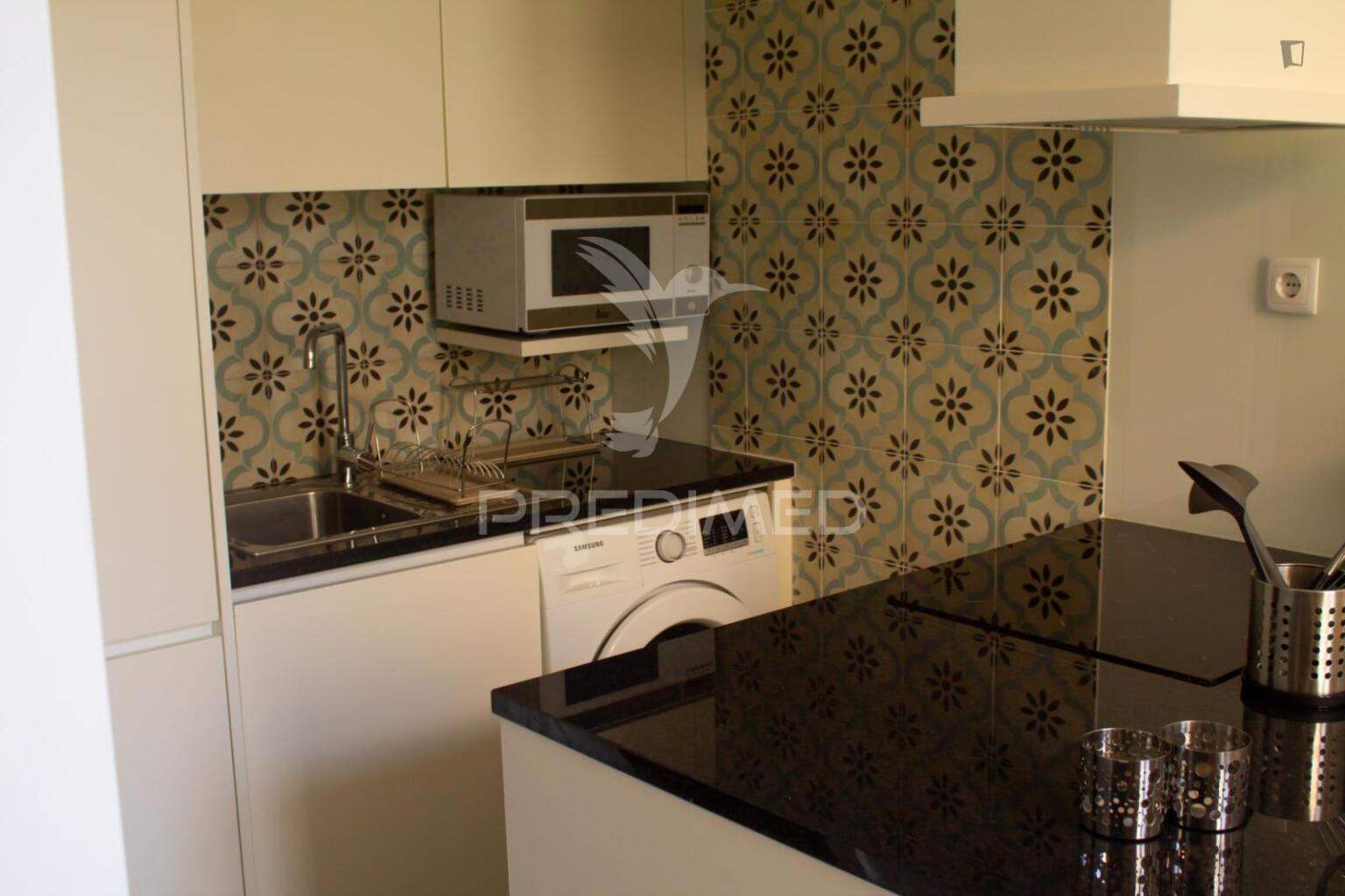 Arrenda-se moradia t1 duplex mobilada porto