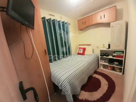 Mobil home t3 com deck, mobilada e equipada, pinhal novo.