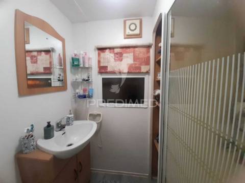 Mobil home t3 com deck, mobilada e equipada, pinhal novo.