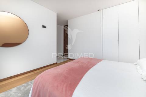 Apartamento t3 duplex com piscina - vista mar (apúlia)