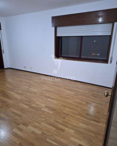 Arrendar apartamento t2 - vila nova gaia