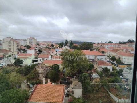 Apartamento t3 com garagem em agualva, cacem