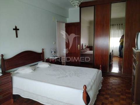Apartamento t3 com garagem em agualva, cacem