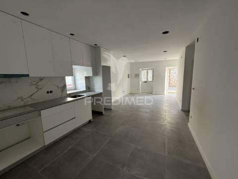 Moradia t2 com garagem em vila moreira – alcanena
