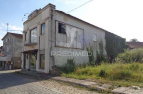 Loja /comercio em santa comba dão , ovoa e vimeiro